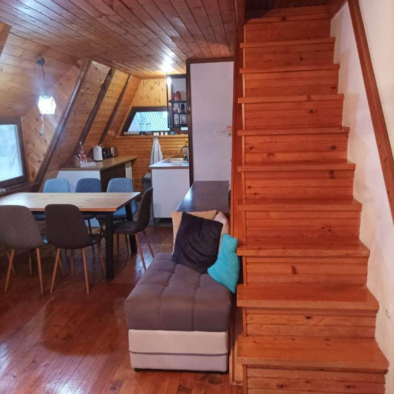 Planinska Kuca Kata -Zabac - Three-Bedroom Apartment - 3