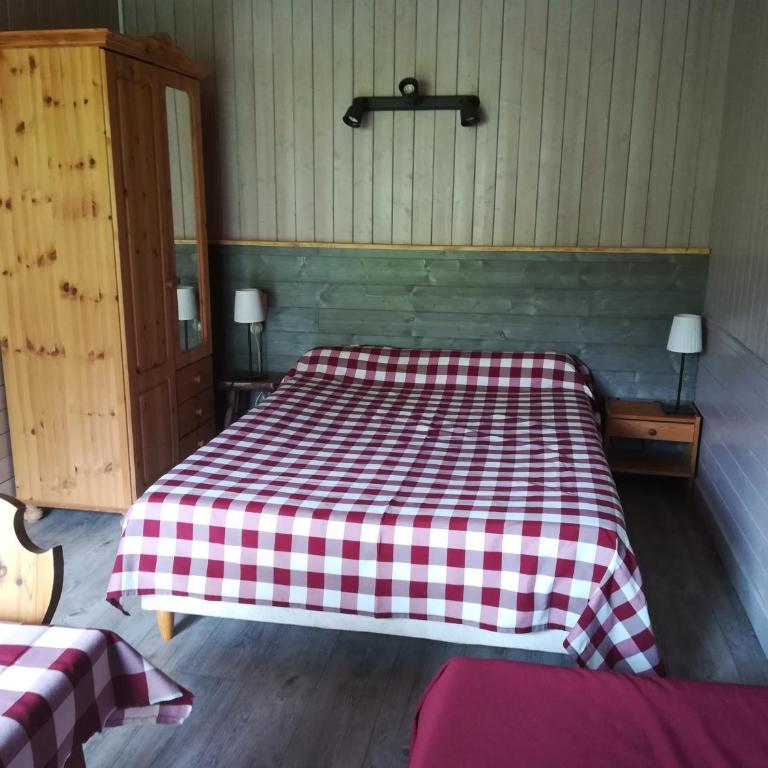 Hôtel du Lac des Confins - Chambre Double - Vue sur Montagne - 2