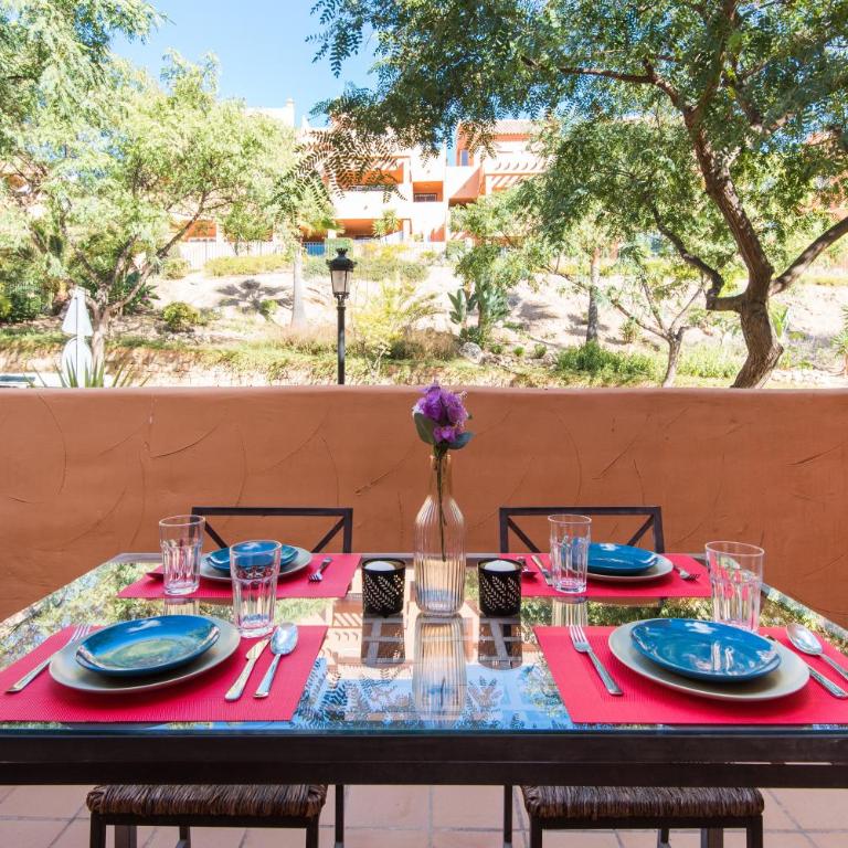 RentAndHomes Marbella Golf Elviria - Apartamento de 2 dormitorios - 26