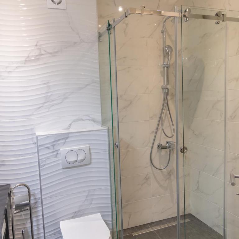 Apart Hotel Maksimum - Deluks Porodični Apartman Tipa "Suite" - 5