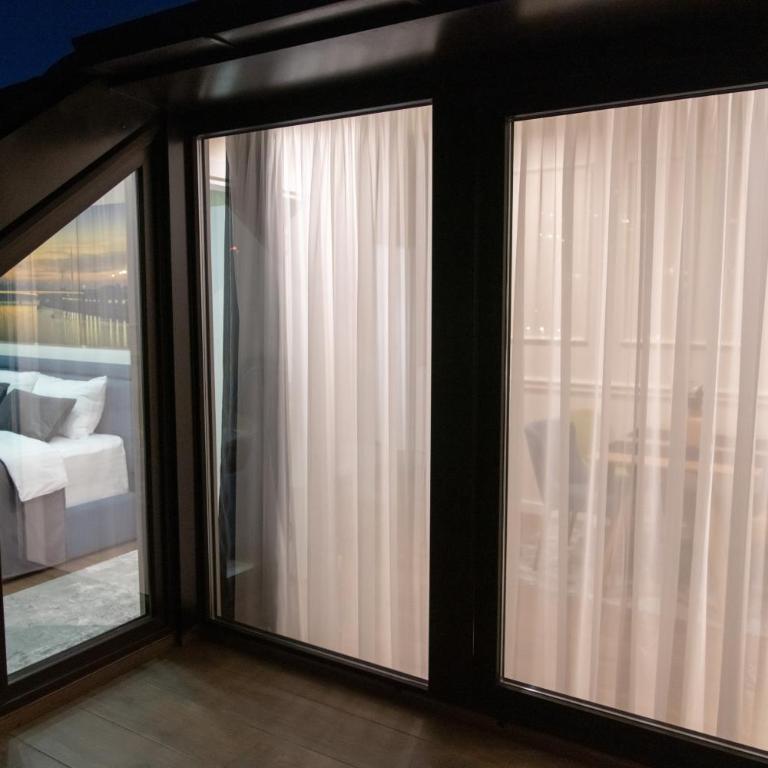 Apart Hotel Maksimum - Deluks Porodični Apartman Tipa "Suite" - 10