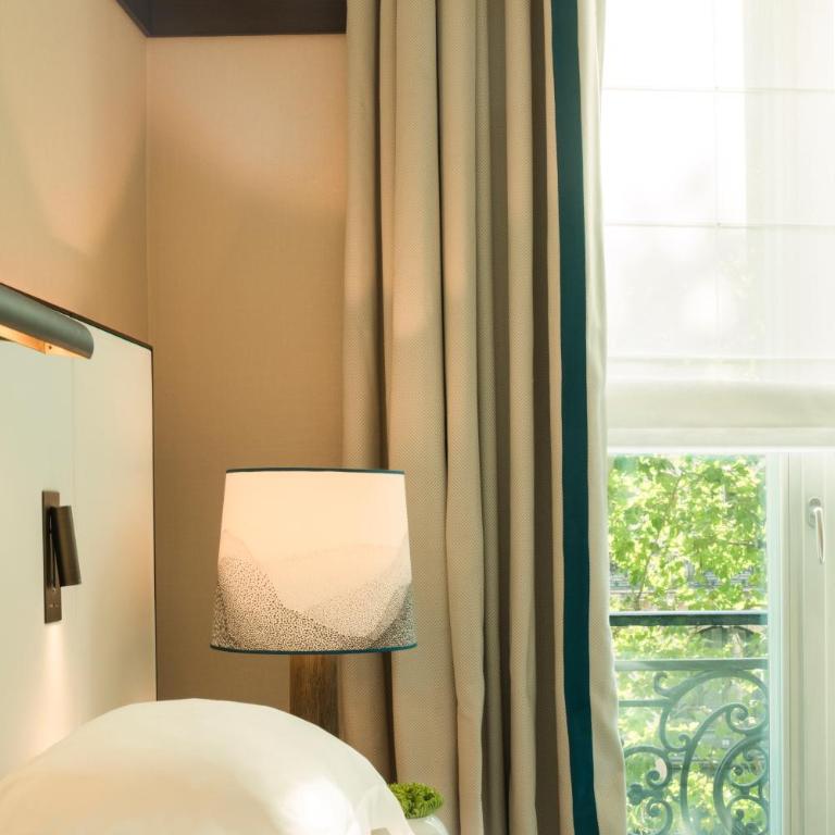 Hyatt Paris Madeleine - Chambre Lit King-Size Deluxe avec Vue - 5