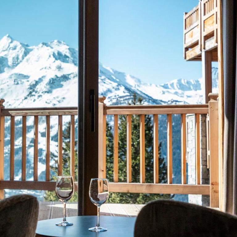 Appartement Chalet CASSIOPEE sous charpente avec cheminée - La Rosière - Apartment - 28