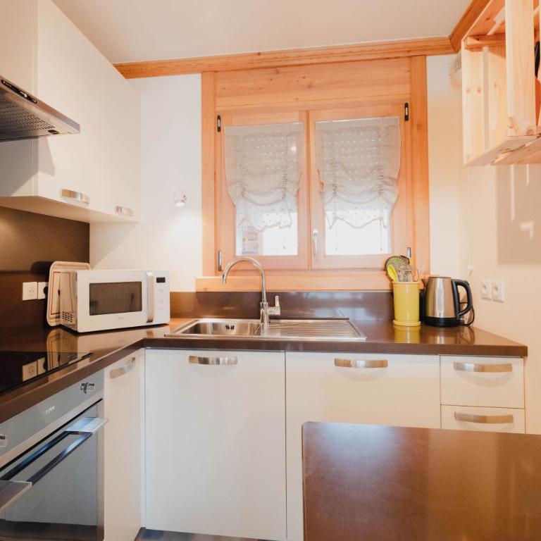 Apt 102, Les Chalets du Chaberton, pied de pistes et Spa - Two-Bedroom Apartment - 9