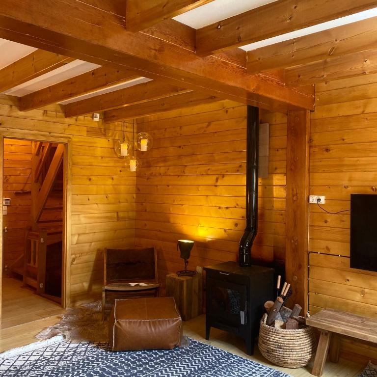 AlquilaEasy Abetos - Preciosa cabaña con vistas a la montaña - Chalet de 3 dormitorios - 8