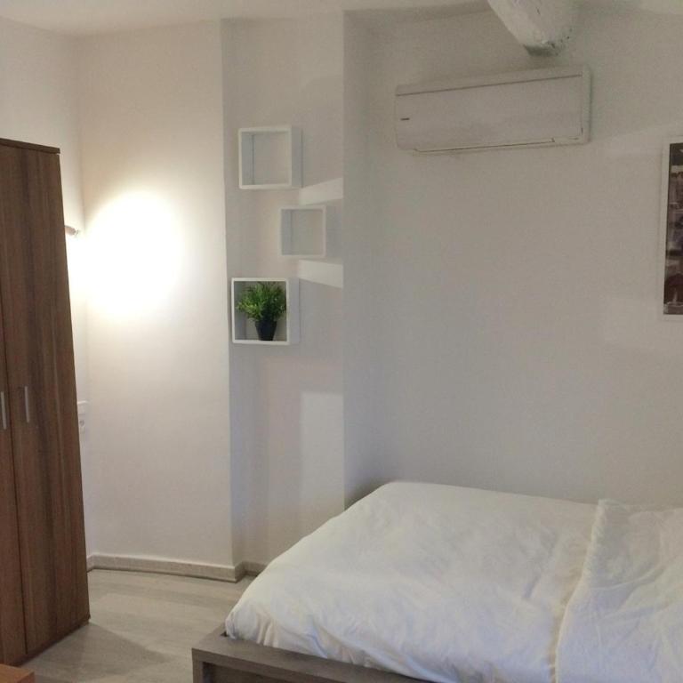 T2bis lumineux, Intra Muros Avignon - Two-Bedroom Apartment - 5
