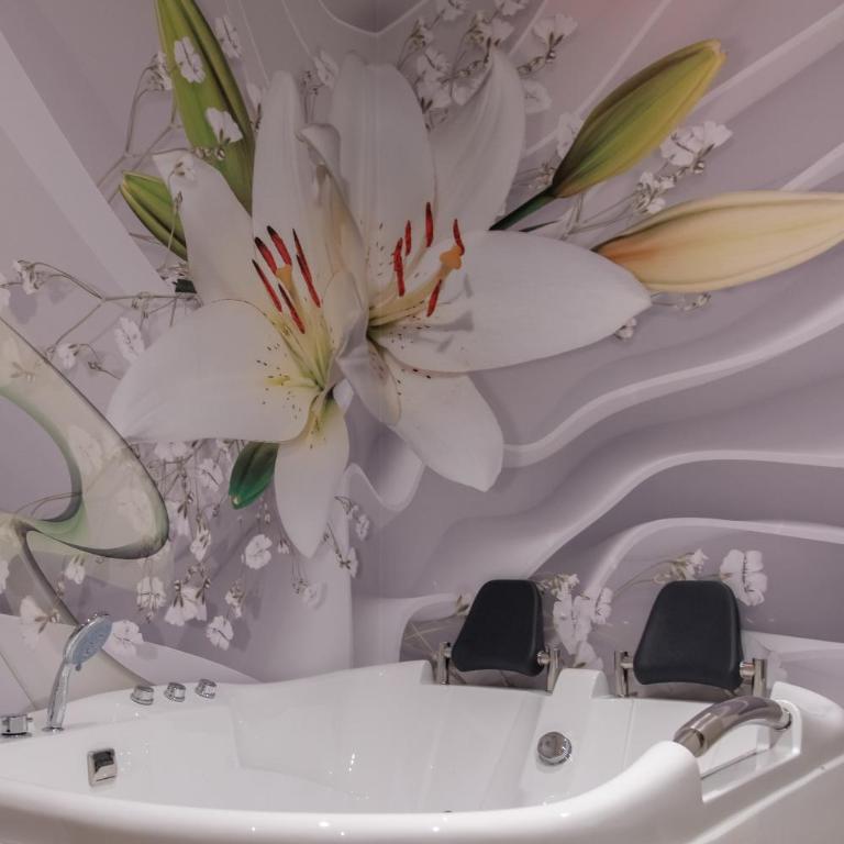 Apart Hotel Maksimum - Apartman Tipa "Suite" s King-sajz Krevetom i Đakuzijem - 11