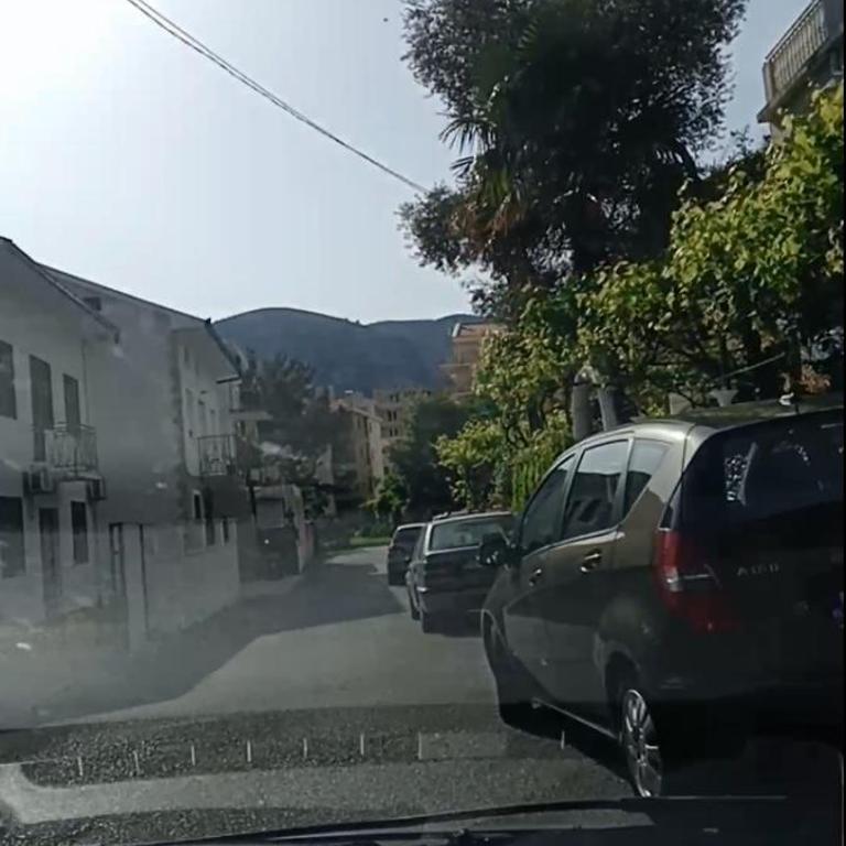 Budva stan Natasa - Two-Bedroom Apartment - 47