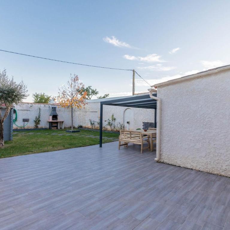 Maison 8 PERS - Plage 8min - Parc Expo- Arena-Centre ville - Maison 3 Chambres - 7