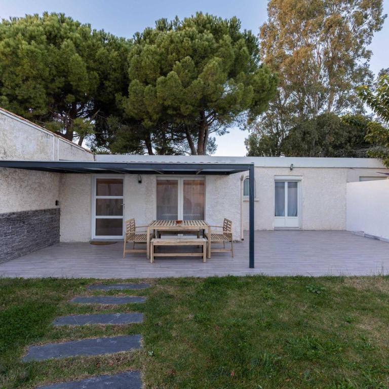 Maison 8 PERS - Plage 8min - Parc Expo- Arena-Centre ville - Maison 3 Chambres - 4