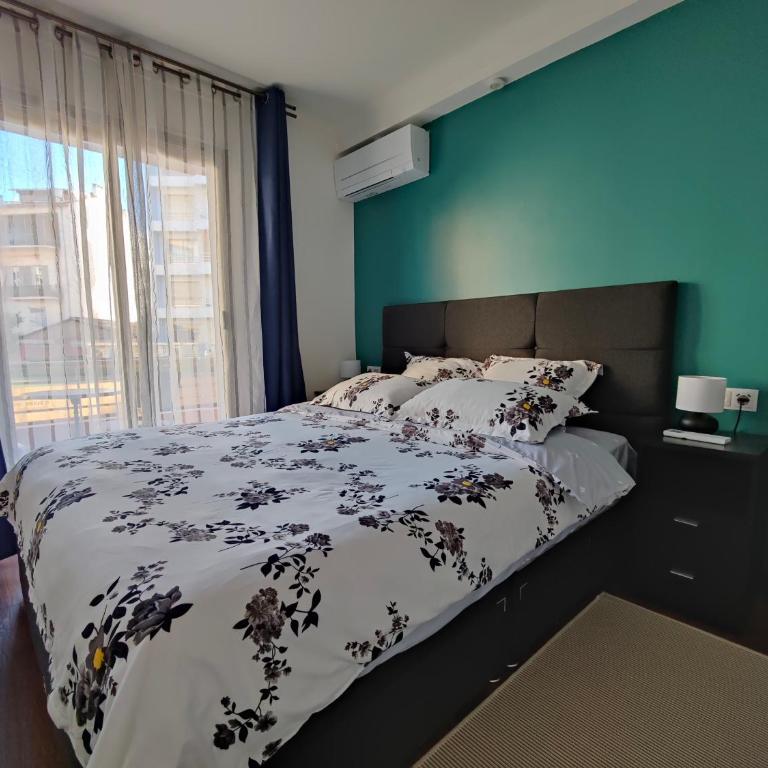 Charming AC 2-bedroom apartment Antibes city center family, couples friendly - Two-Bedroom Apartment - 20
