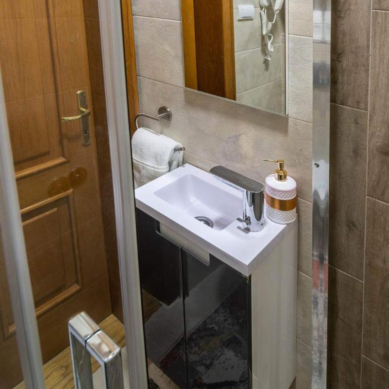 Promenada Grujić - One-Bedroom Apartment - 17