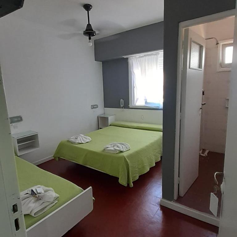 Hotel Acuarium - Basic Triple Room - 1