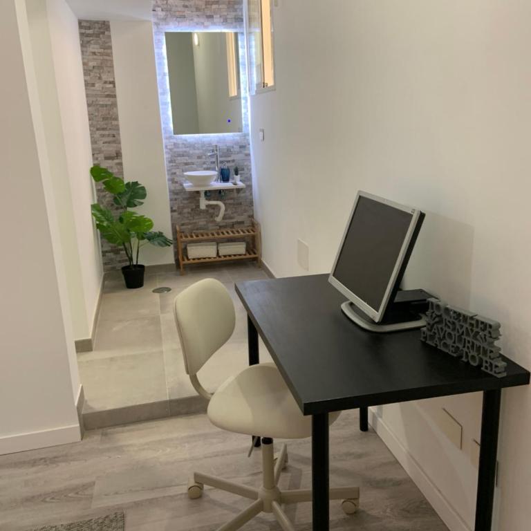 CoLiving El Toro - Habitación Doble con baño privado - 1