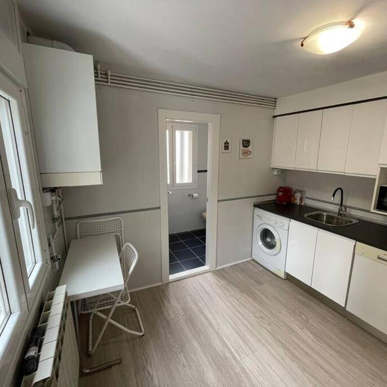 Vivienda acogedora y moderna en pleno centro de Burgos - Apartamento de 3 dormitorios - 16