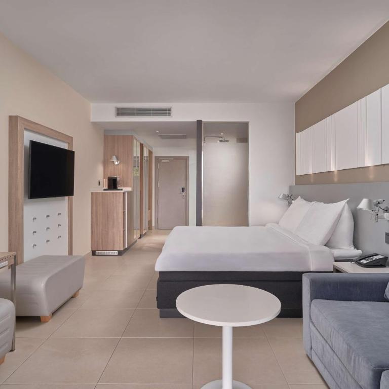 Radisson Blu Resort & Spa, Gran Canaria Mogan - Habitación Superior con vistas a la piscina - 1