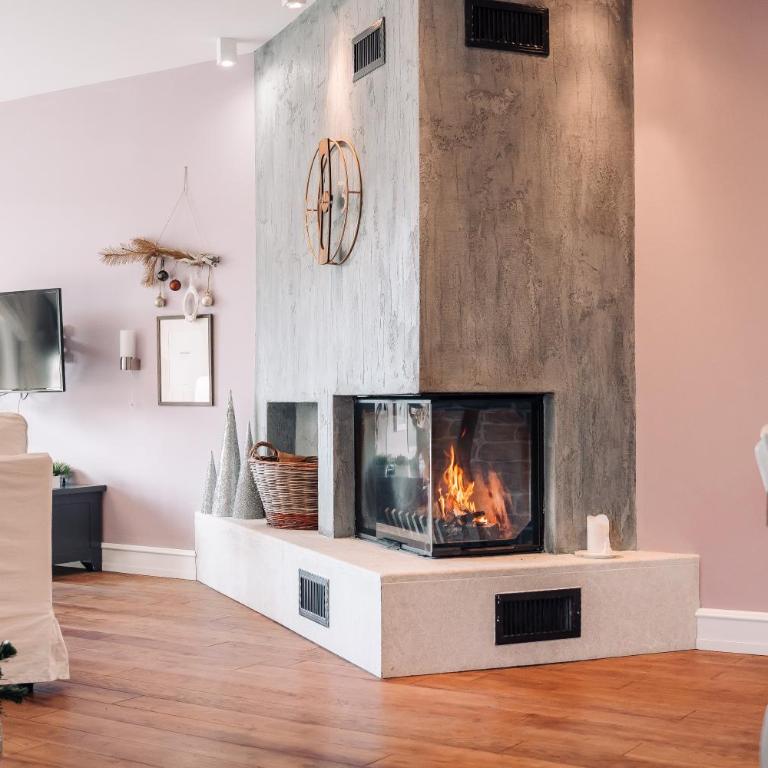 Super G - VUCCKO - Three-Bedroom Apartment - 1