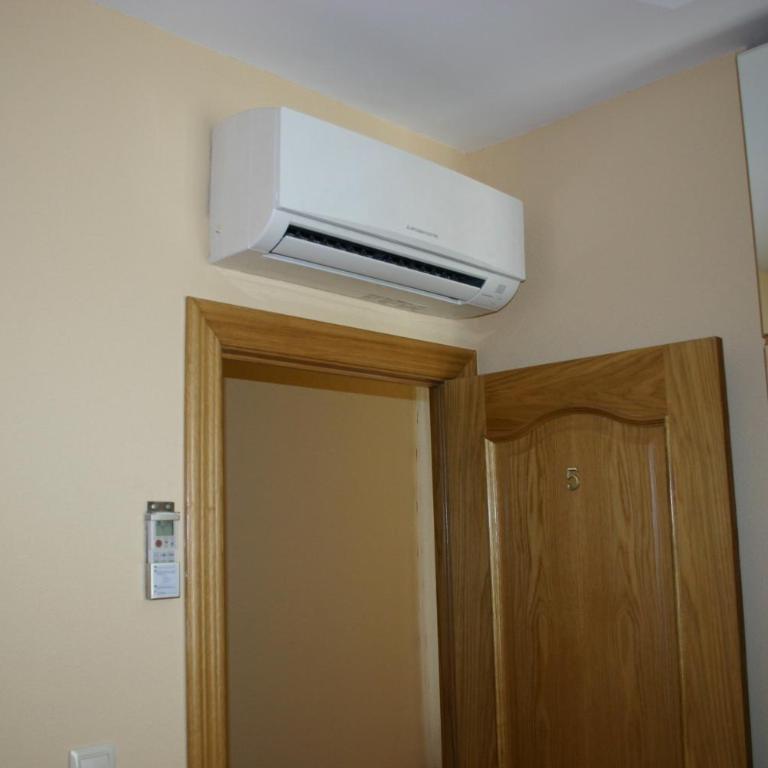 Hostal Hispanico I - Habitación Doble - 2 camas - 3