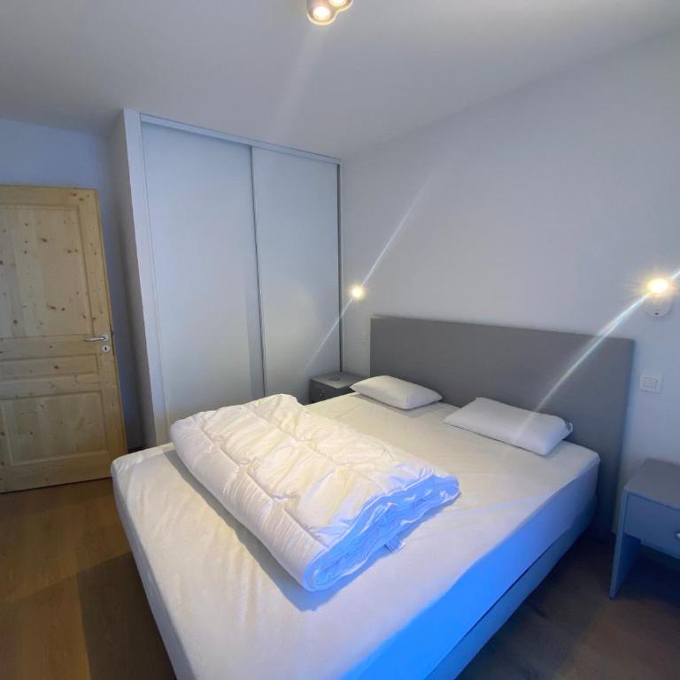 Appartement lumineux et contemporain avec parking privé, proche télécabine du Linga - FR-1-693-48 - Appartement - 8