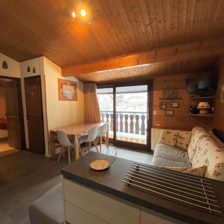 Appartement cosy près des pistes avec WIFI et parking - FR-1-693-18 - Appartement - 2
