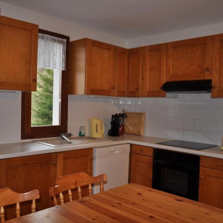 Spacieux appartement avec vue imprenable, parking et WIFI à Châtel - FR-1-693-28 - Appartement - 3