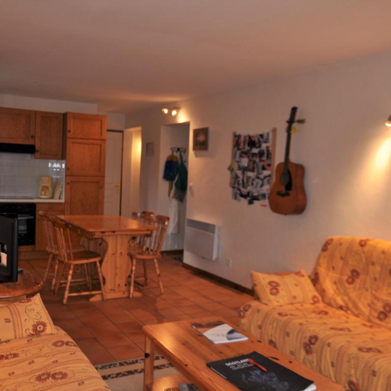 Spacieux appartement avec vue imprenable, parking et WIFI à Châtel - FR-1-693-28 - Appartement - 4