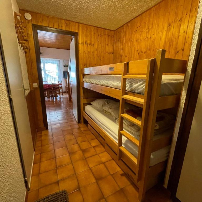 Spacieux appartement proche télésièges Vonnes avec balcon - FR-1-693-55 - Studio - 5