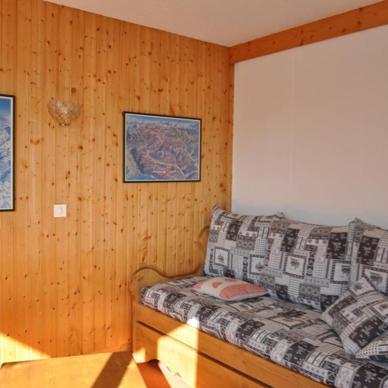 Charmant 2 pièces avec balcon et parking, proche centre et remontées mécaniques ! - FR-1-693-65 - Appartement - 2