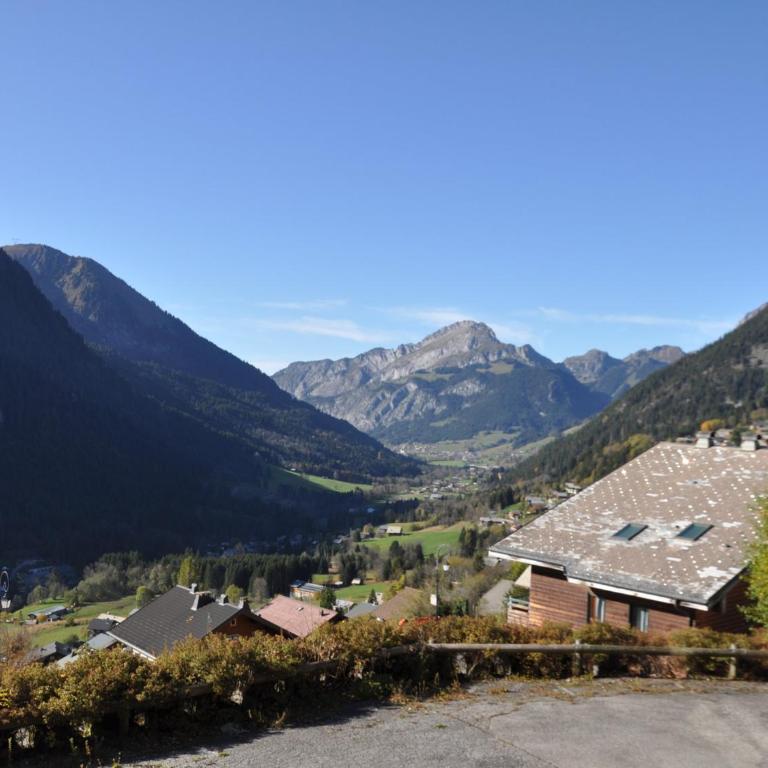 Charmant 2 pièces avec balcon et parking, proche centre et remontées mécaniques ! - FR-1-693-65 - Appartement - 8