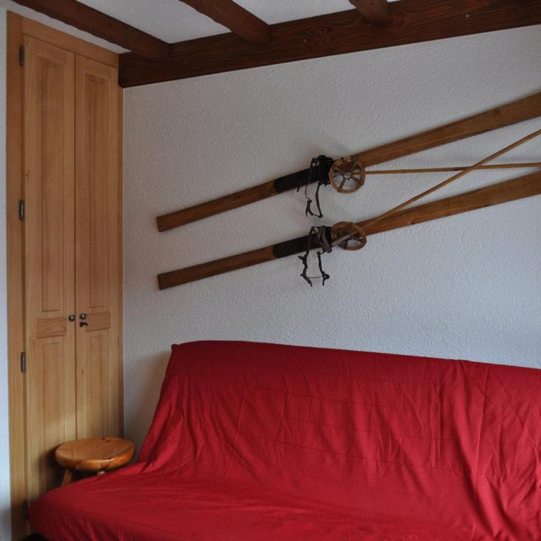 Appartement charmant près des pistes avec balcon et parking - FR-1-693-75 - Appartement - 3
