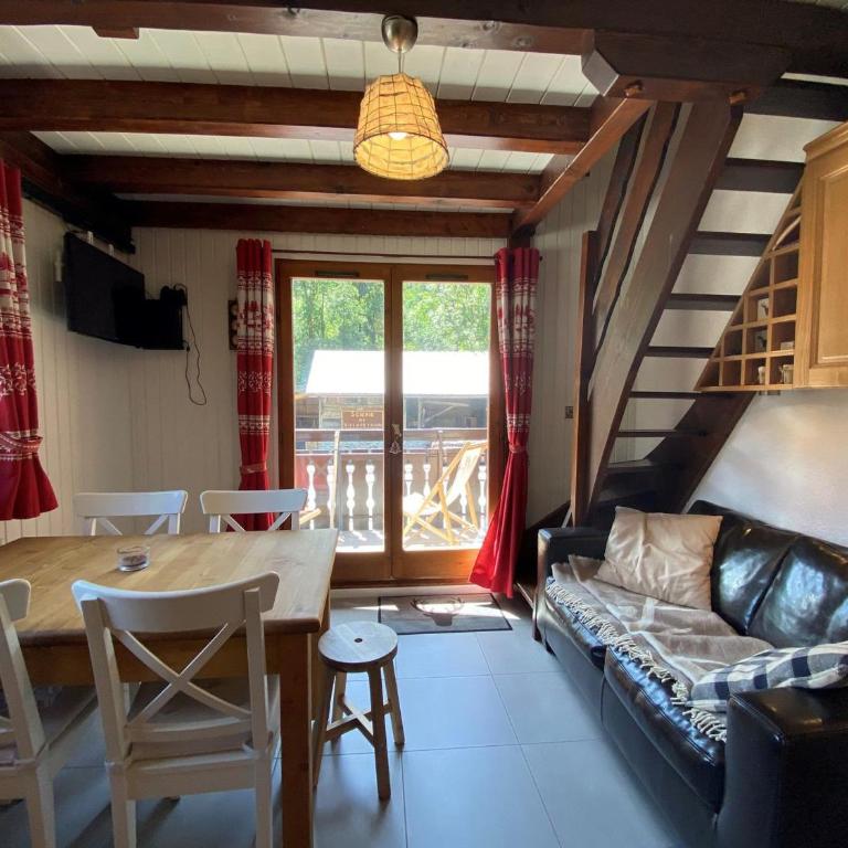 Chalet proche des pistes, avec wifi et parking - FR-1-693-70 - Appartement - 2