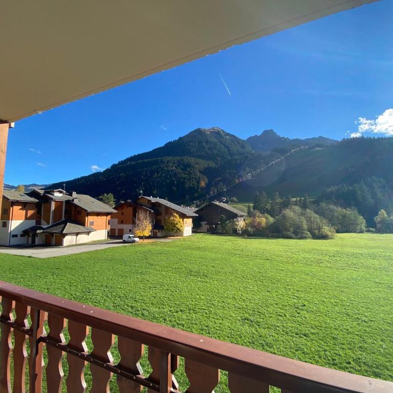 Appartement spacieux près des pistes avec balcon et WiFi - Appartement 3 Chambres - 4