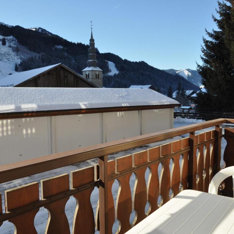 Charmant 2 pièces central ! Balcon, parking, idéal pour 4 personnes - Apartment mit 1 Schlafzimmer - 3