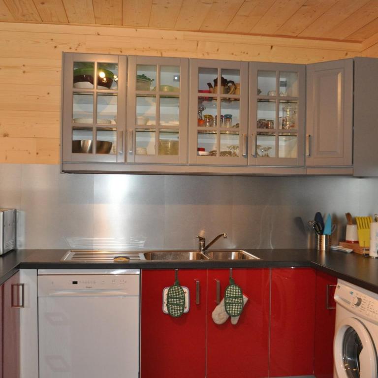 Charmant appartement avec terrasse, parking couvert et WIFI - Apartment mit 2 Schlafzimmern - 4