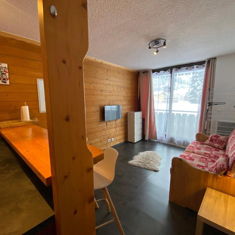Studio cosy proche télécabine Linga, parking inclus - FR-1-693-89 - Studio - 2
