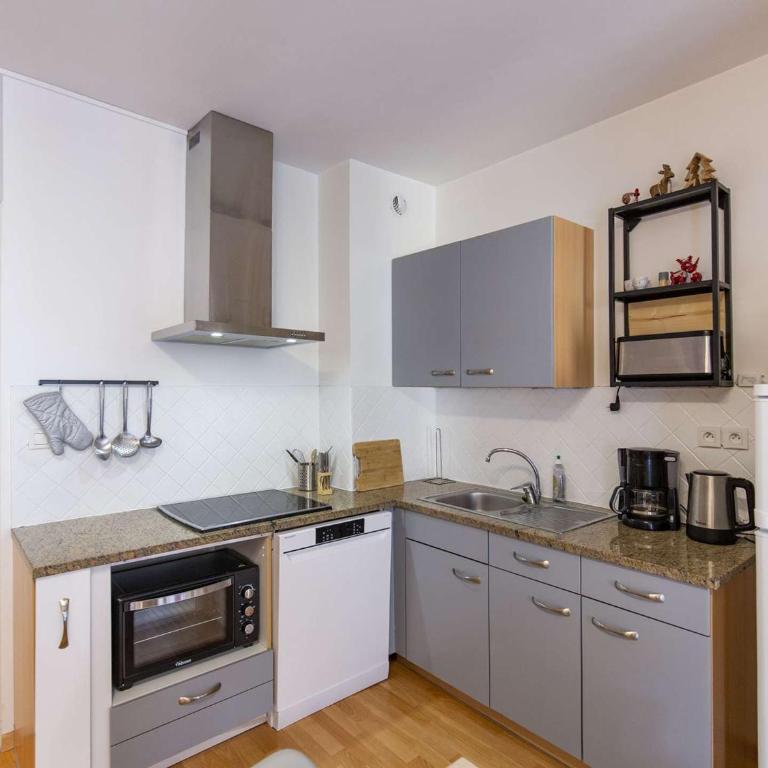 Appartement rénové 4-6 pers, centre-ville Cauterets avec balcon et wifi, à 600m des pistes - FR-1-401-249 - Appartement - 5