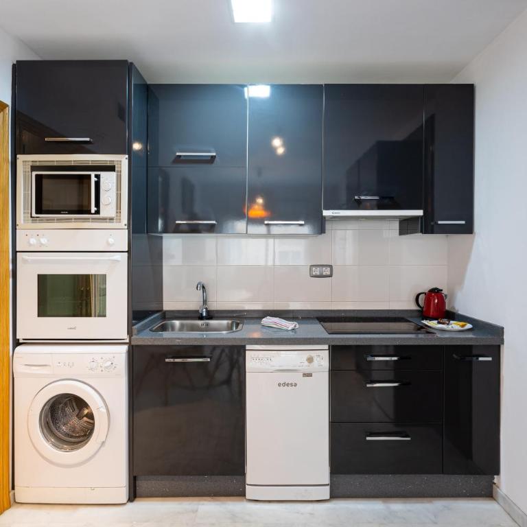 Holidays2Malaga Carrera Capuchinos Aircon Downtown & Parking Optional - Apartamento de 1 dormitorio - 10