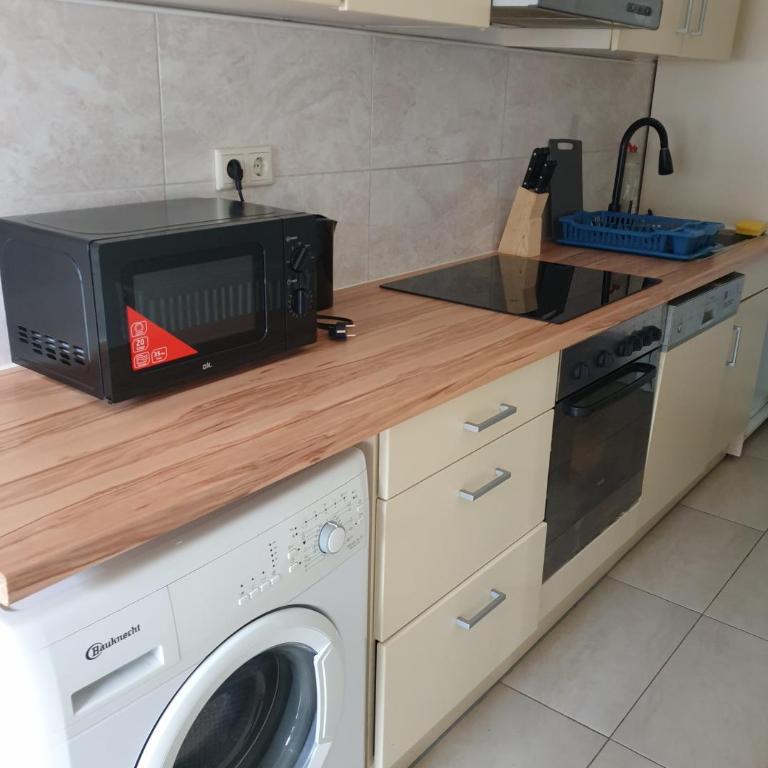 Schöne 2 Zimmer Wohnung im Herzen von Gleisdorf - Two-Bedroom Apartment - 3
