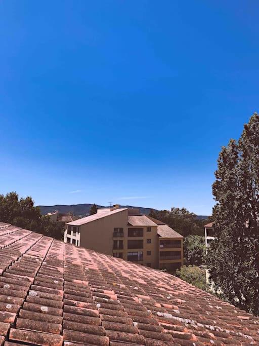 Appartement Vintage 90 m2 DUPLEX classé - Three-Bedroom Apartment - 28