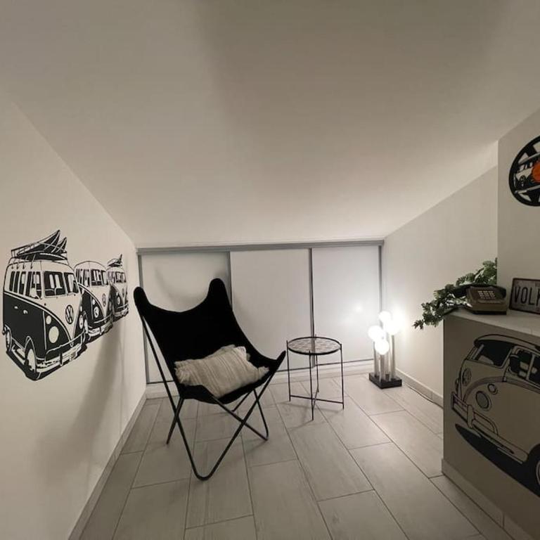 Appartement Vintage 90 m2 DUPLEX classé - Three-Bedroom Apartment - 26