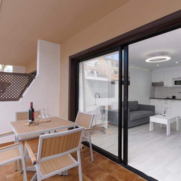 Albatros 234 Holiday Home in Tenerife South - Apartamento de 1 dormitorio - 4