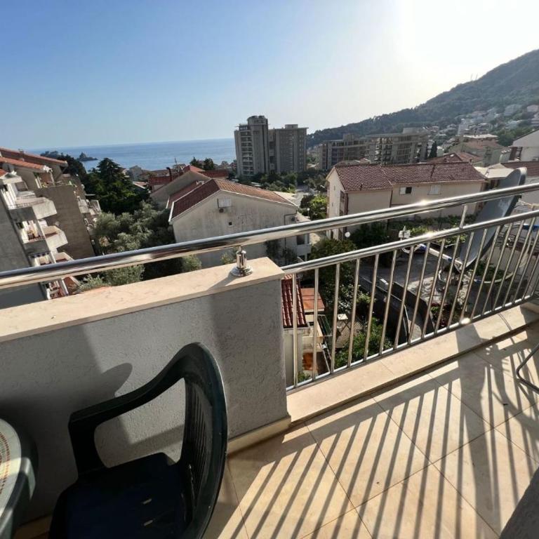 Просторная квартира в Петровце с видом на море - Two-Bedroom Apartment - 13