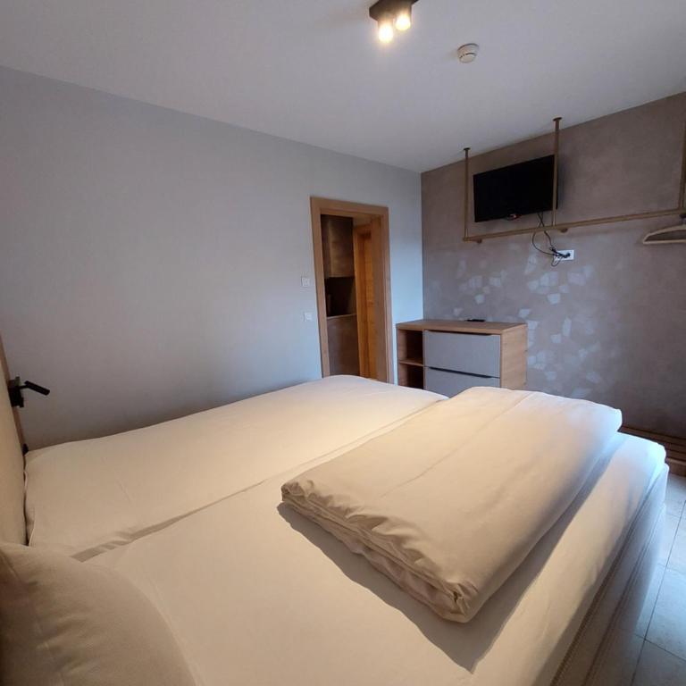 Auhof Wirtshaus & Suiten - Suite mit Balkon und kostenfreiem Eintritt ins Tauern Spa - 5