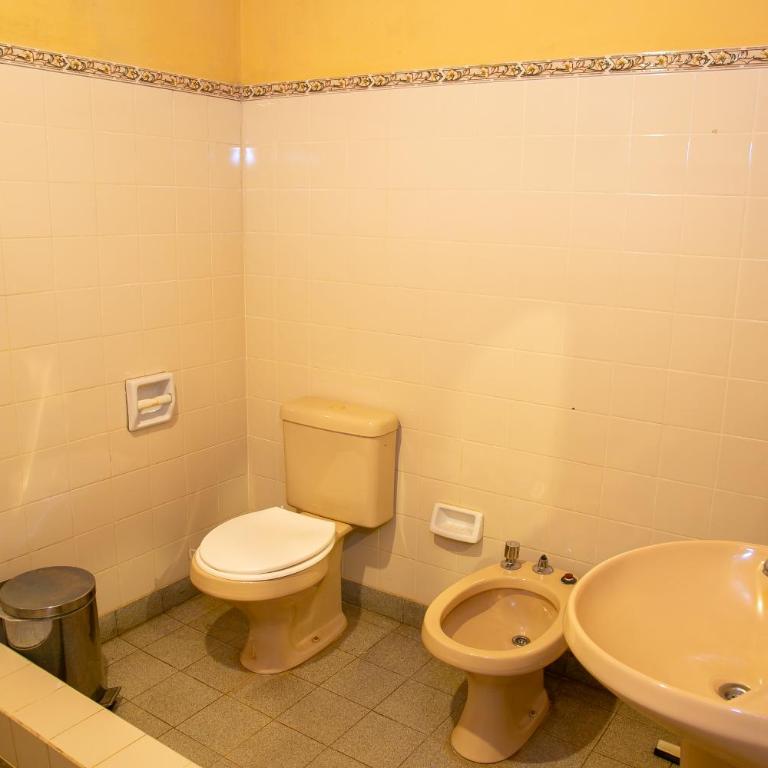 El Shaddai - Habitación Familiar con baño privado - 1