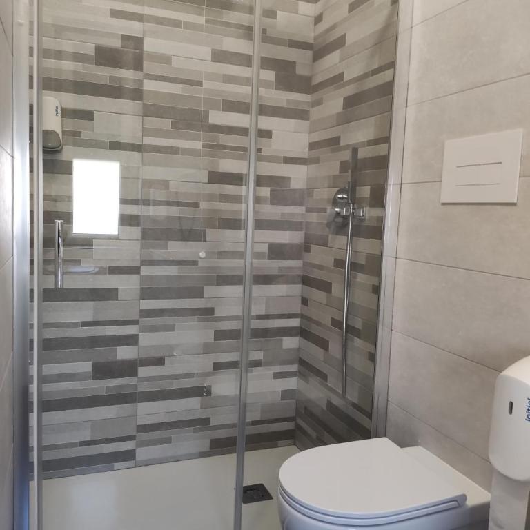 Cuscino e Cornetto - Camera Familiare con Bagno Privato - 16