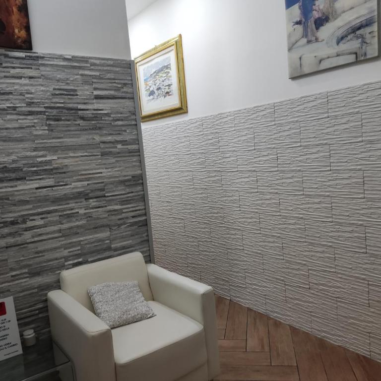 Cuscino e Cornetto - Camera Familiare con Bagno Privato - 13