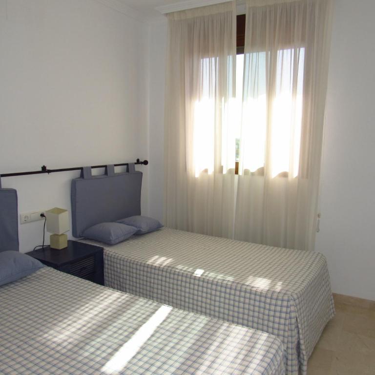 Penthouse Benalvistas Torregolf Seaview - Two-Bedroom Apartment - 33