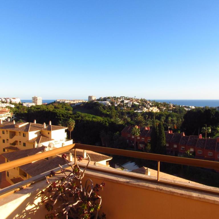 Penthouse Benalvistas Torregolf Seaview - Two-Bedroom Apartment - 43