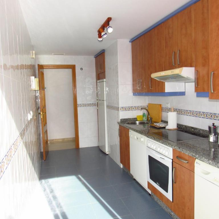 Penthouse Benalvistas Torregolf Seaview - Two-Bedroom Apartment - 14