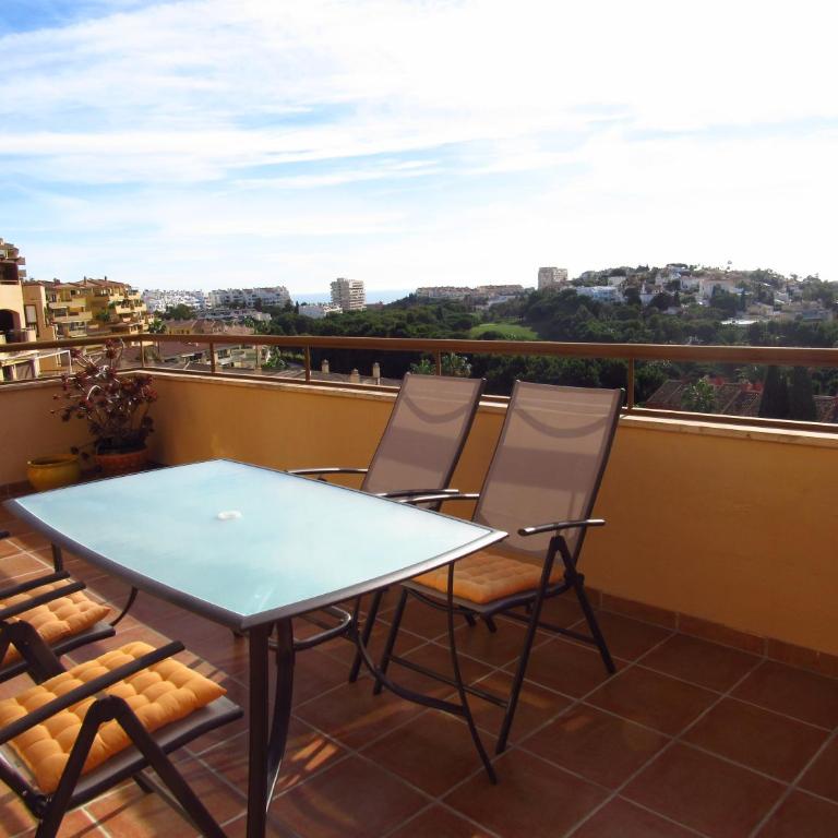 Penthouse Benalvistas Torregolf Seaview - Two-Bedroom Apartment - 42